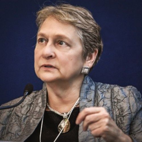 Laura Liswood